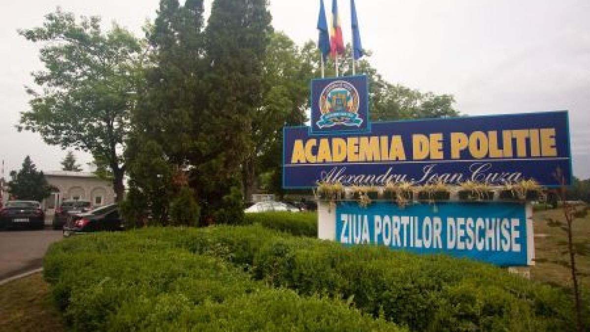 conducerea academiei de politie il contrazice pe basescu disciplinele predate sunt necesare