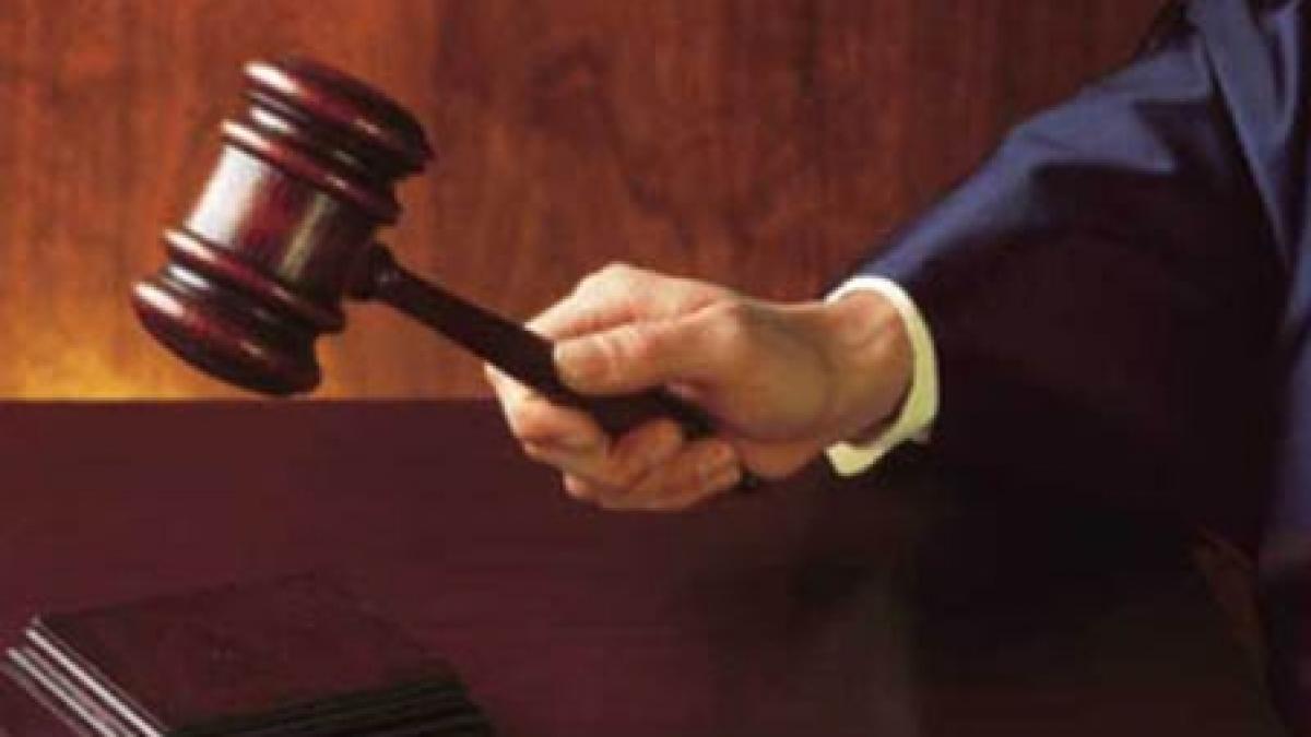 judecator din iasi deferit justitiei cerea bani de la avocati pentru solutii favorabile