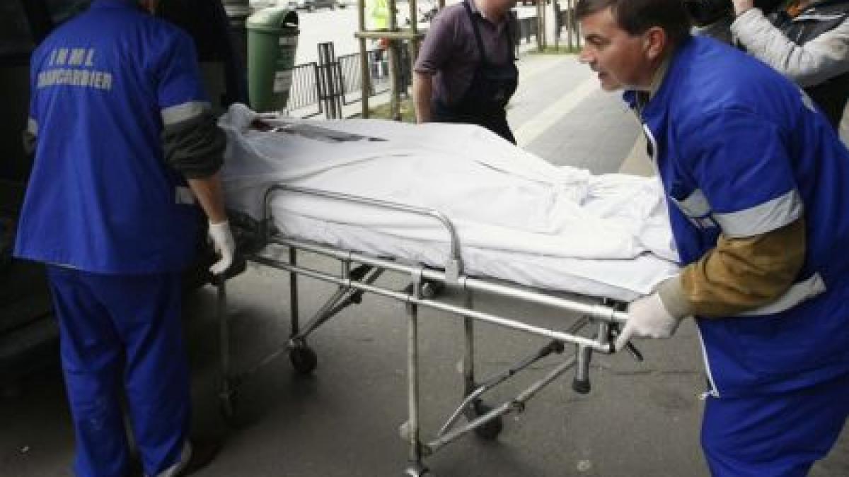 s a aflat identitatea barbatului incendiat in curtea unui liceu din capitala