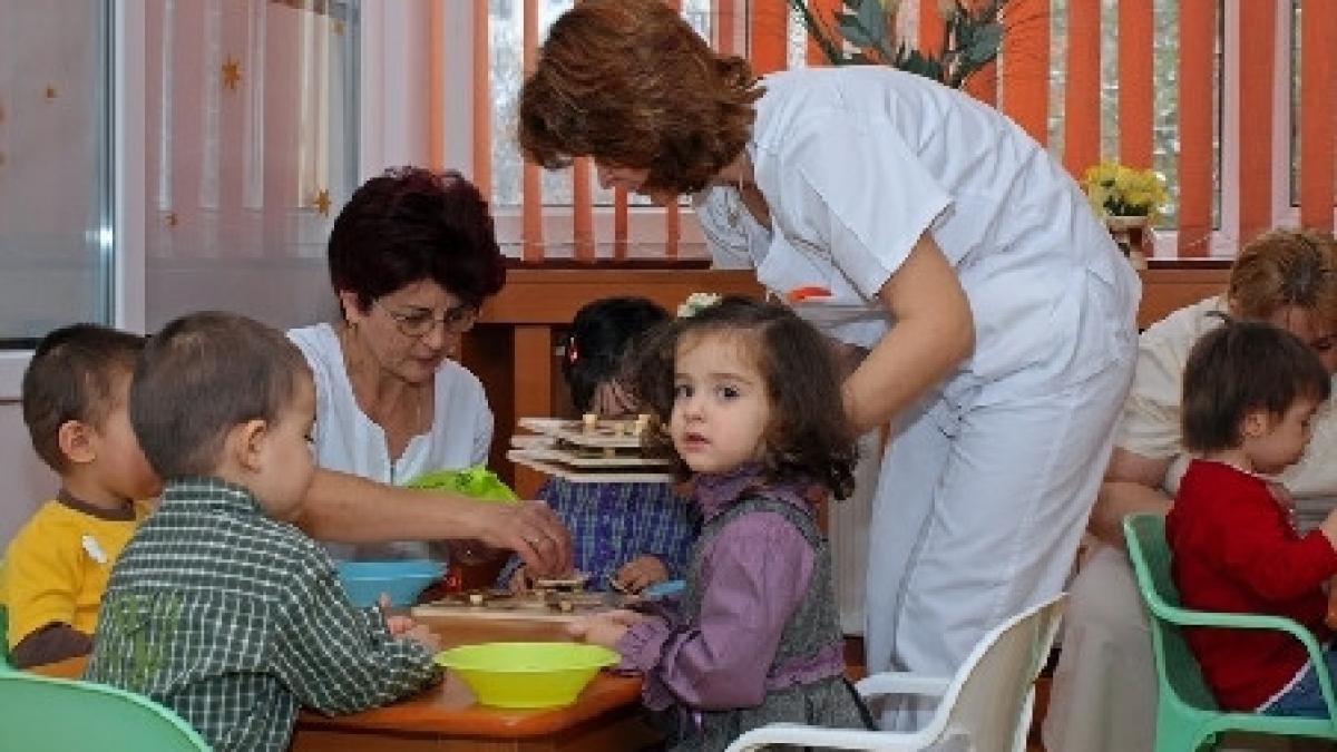 cele 400 de crese promise in 2010 de boc si udrea asteptate inca in zadar de catre parinti