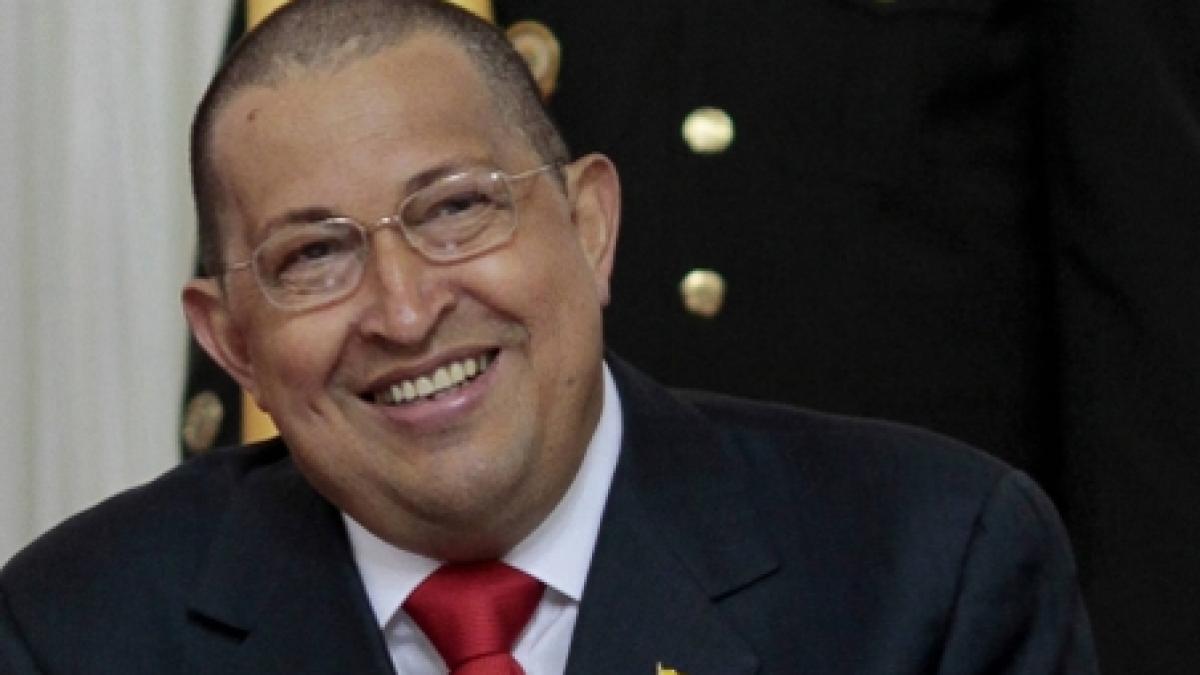 hugo chavez a aparut chel la o sedinta a guvernului din cauza chimioterapiei