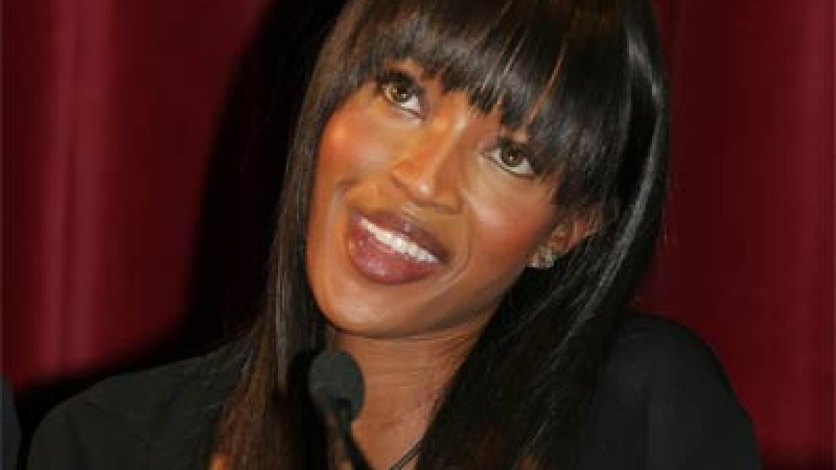 naomi campbell s a logodit cu omul de afaceri rus vladislav doronin