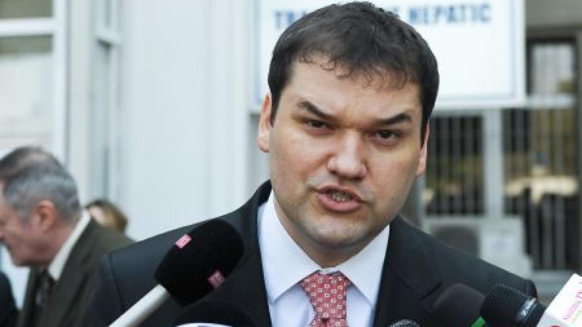 cseke attila a demisionat din functia de ministru al sanatatii