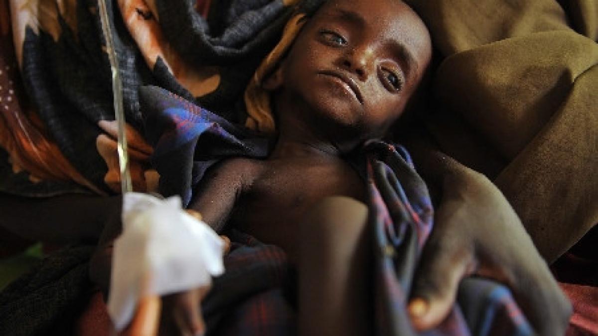 peste 29 000 de copii au murit in ultimele 90 de zile din cauza foametei din somalia