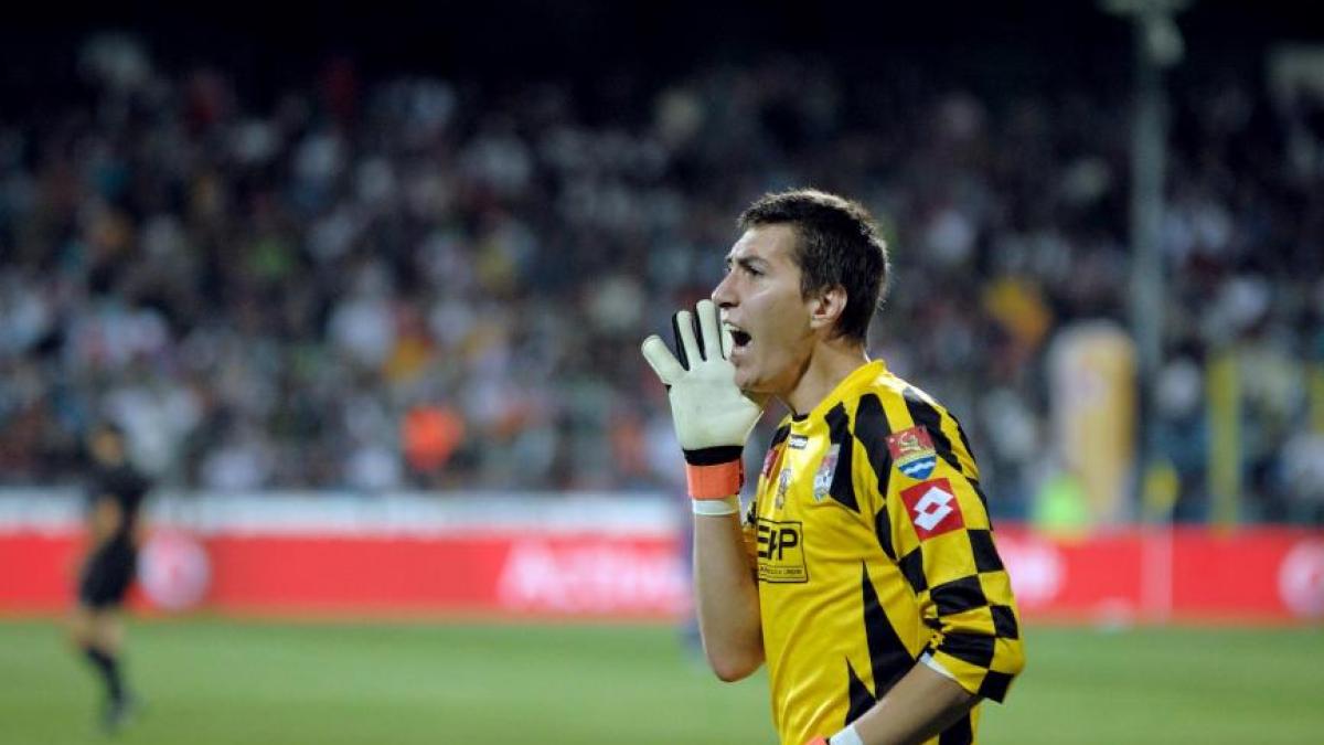 transferul verii pentru fotbalul romanesc pantilimon a plecat sa semneze cu manchester city