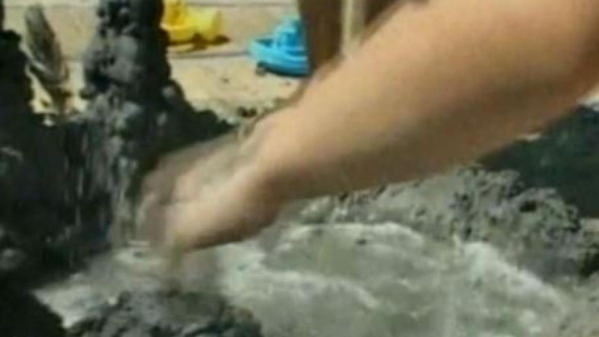 copiii care ajung la mare au mai multe variante cand vine vorba de distractie