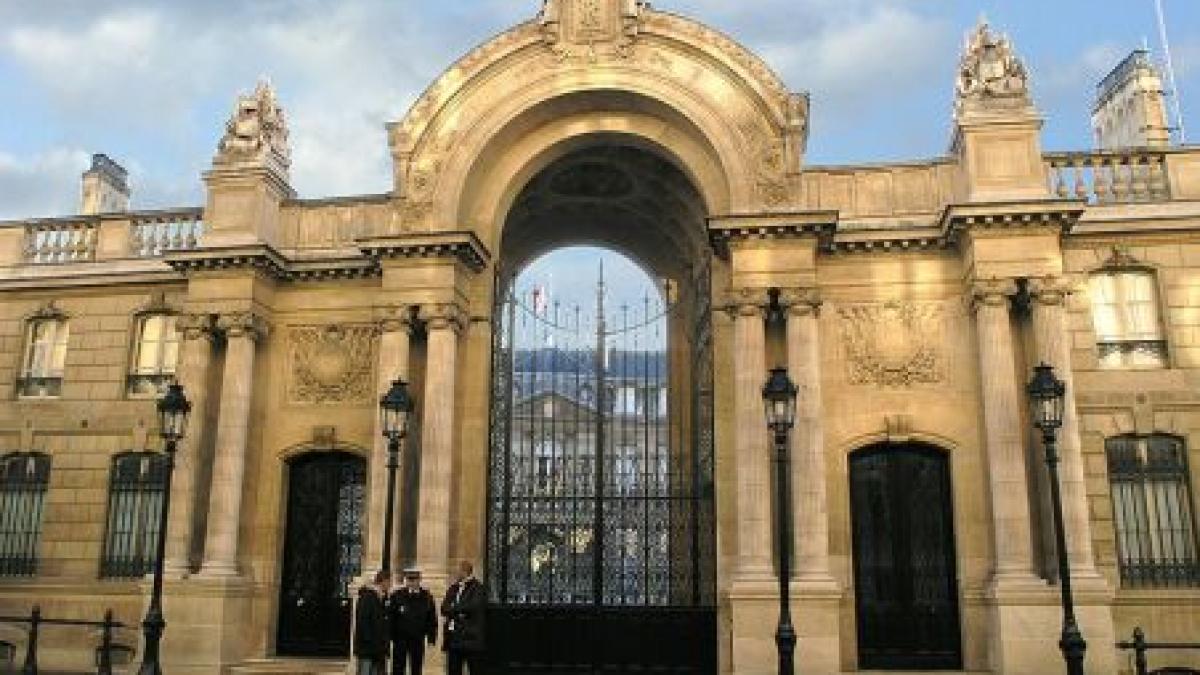 faimosul palat elysee in renovare bugetul 16 milioane euro