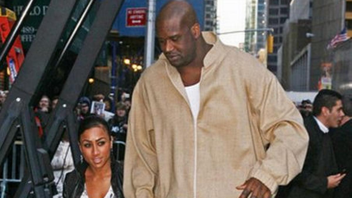 shaquille o neal are o iubita cu un metru mai scunda decat el vezi cum arata cuplul