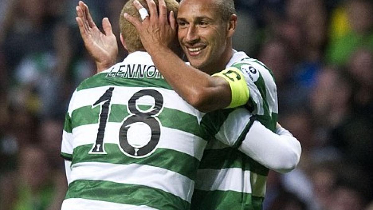henrik larsson vedeta unui meci caritabil intre legendele lui celtic glasgow si man united