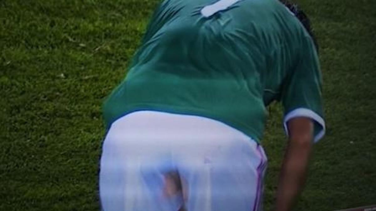 un jucator mexican a facut pe el in timpul amicalului cu sua