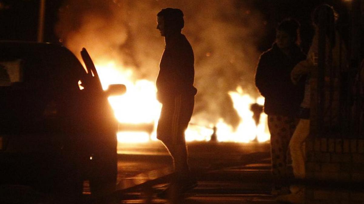 violentele din londra afecteaza si premier league meciul tottenham everton amanat