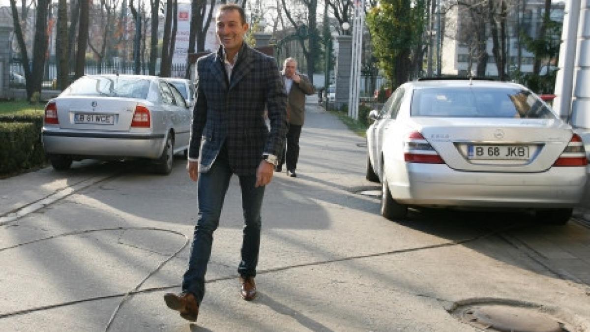 mazare madame udrea a ajuns neica nimeni seara la cotroceni si a doua zi era ministru