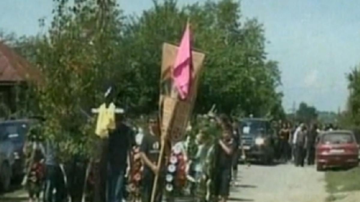 tanara care a murit la spitalul din targu jiu a fost inmormantata