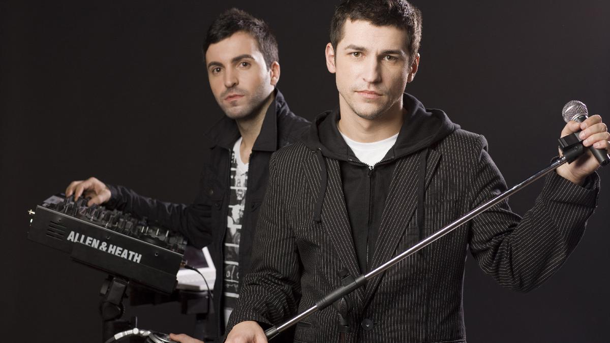 trupa deepcentral are un fanclub oficial si un nou clip vezi aici imagini de la lansare