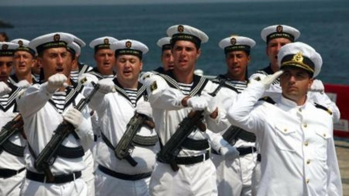 basescu nu a mai venit la ziua marinei se implinesc 151 de ani de la infiintarea fortelor navale