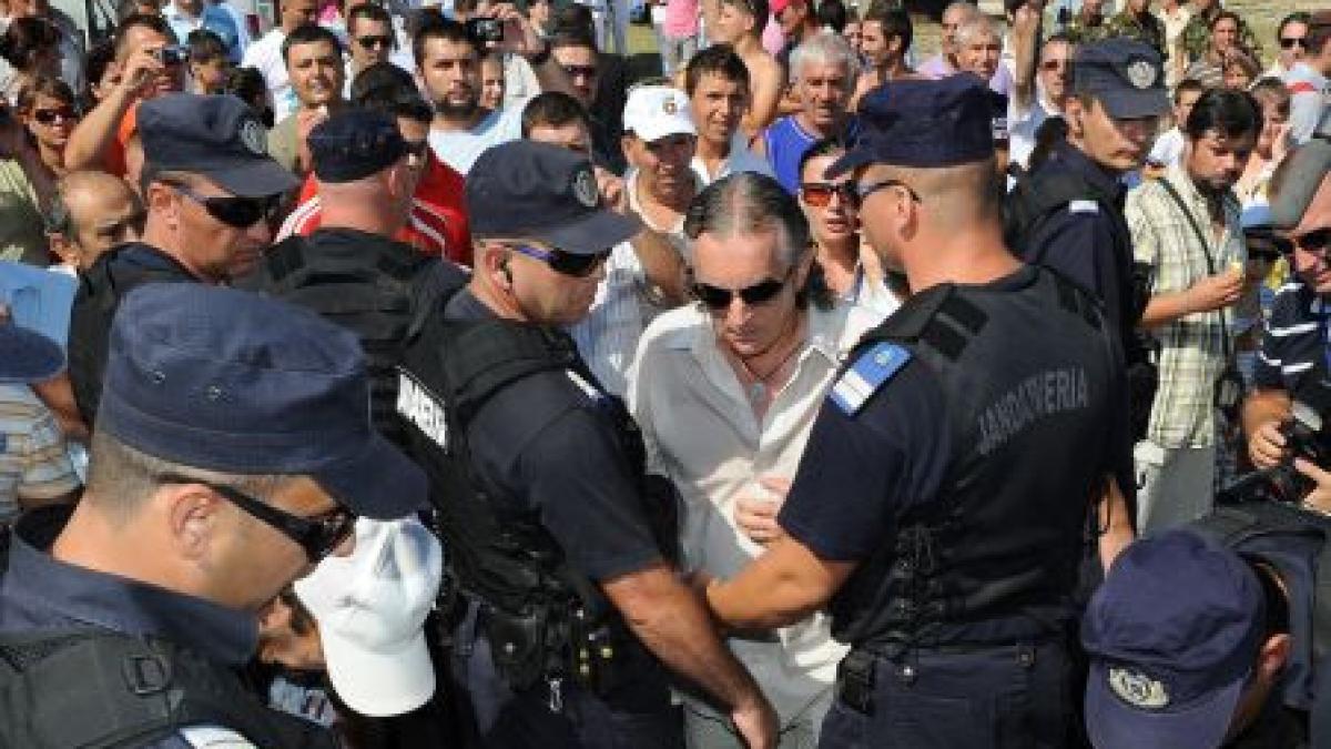 scandal de ziua marinei miron cozma implicat intr un incident cu fortele de ordine