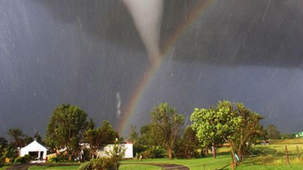 Fotografie Spectaculoasă De La O Tornadă Din Kansas Desemnată De