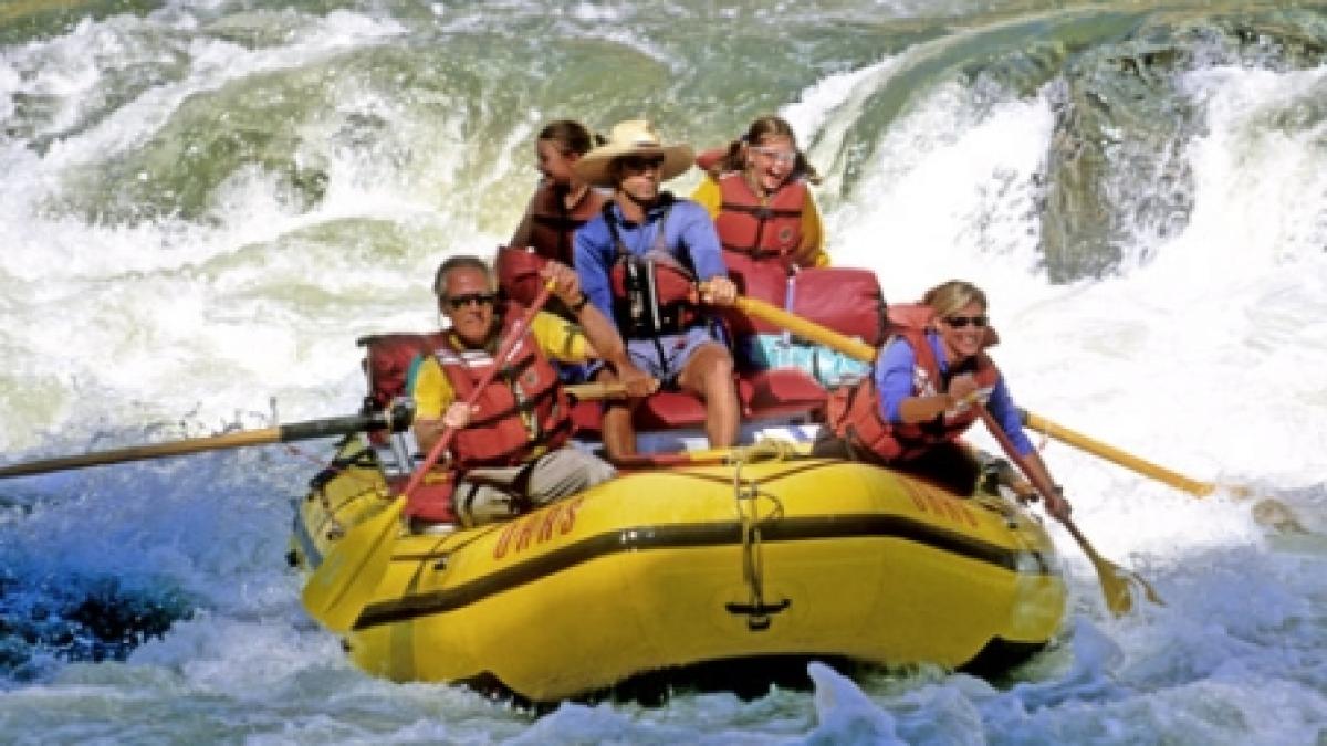 unde poti sa faci sport extrem in romania patru rauri ideale pentru rafting