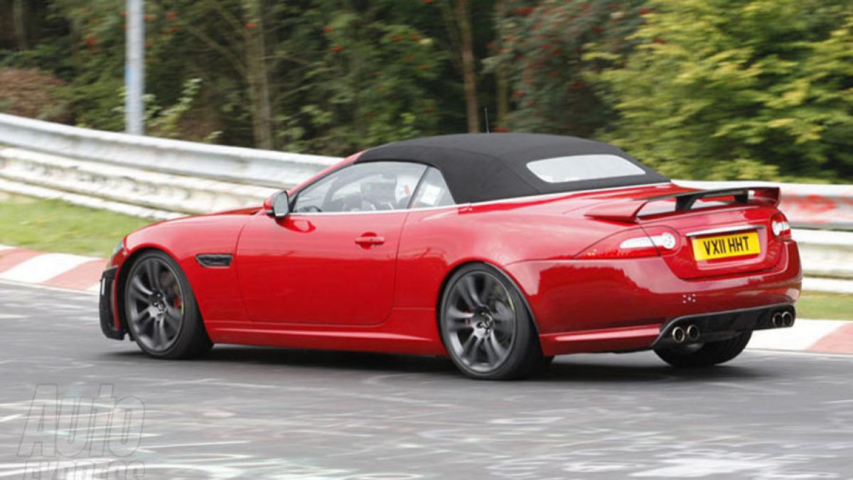 jaguar xkr s cabrio aproape de realitate imagini spion cu noua decapotabila a britanicilor