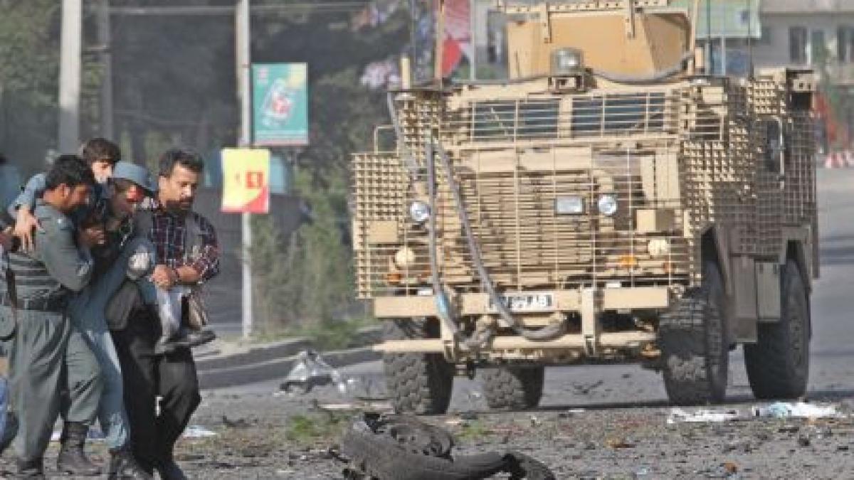 atentate in kabul talibanii au atacat mai multe tinte britanice