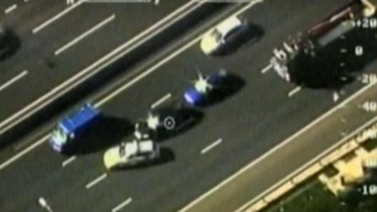 urmarire de aproape o ora in marea britanie zeci de politisti au incercat sa prinda un sofer