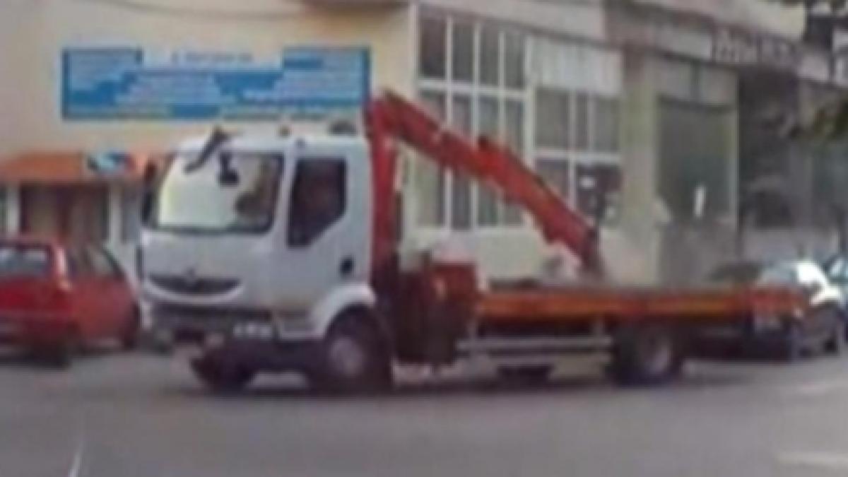 dilema zilei cine ridica masinile de ridicat masini parcate neregulamentar