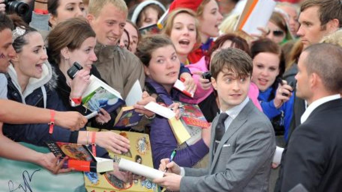 harry potter renunta la burlacie tanarul vrajitor si a gasit perechea