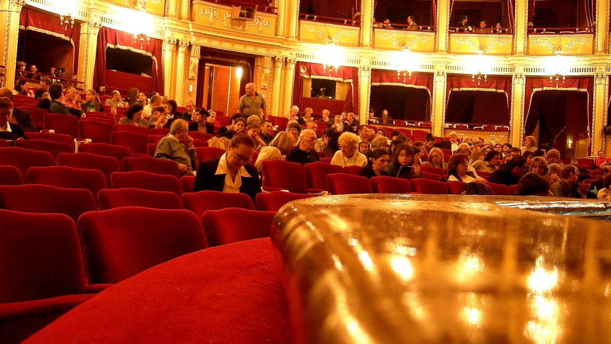 promenada operei a incantat sute de spectatori sambata seara