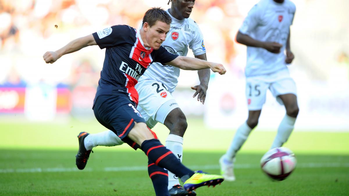 ligue 1 prima victorie pentru psg inca o remiza pentru marseille