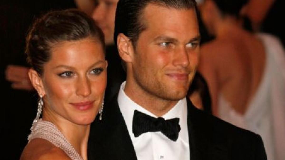 modelul gisele bundchen si jucatorul de fotbal american tom brady cel mai bogat cuplu de vedete