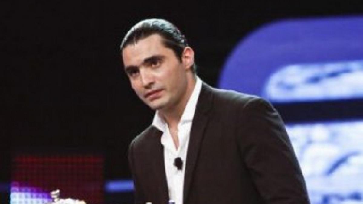 pepe are casa ca o fortareata e dotata cu alarma camere de luat vederi si butoane de panica