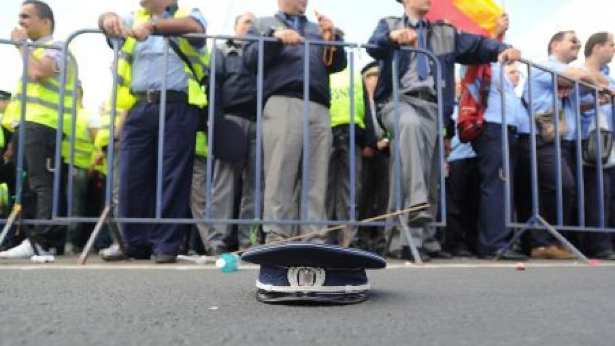 politistii incep sa plece la munca in strainatate sunt nemultumiti de salarii dotari si volumul de