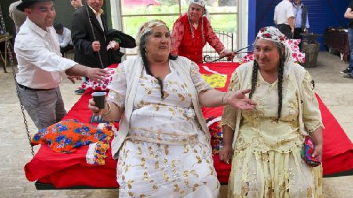 tiganii explica nunta dintre copiii de 7 si 8 ani o simpla petrecere