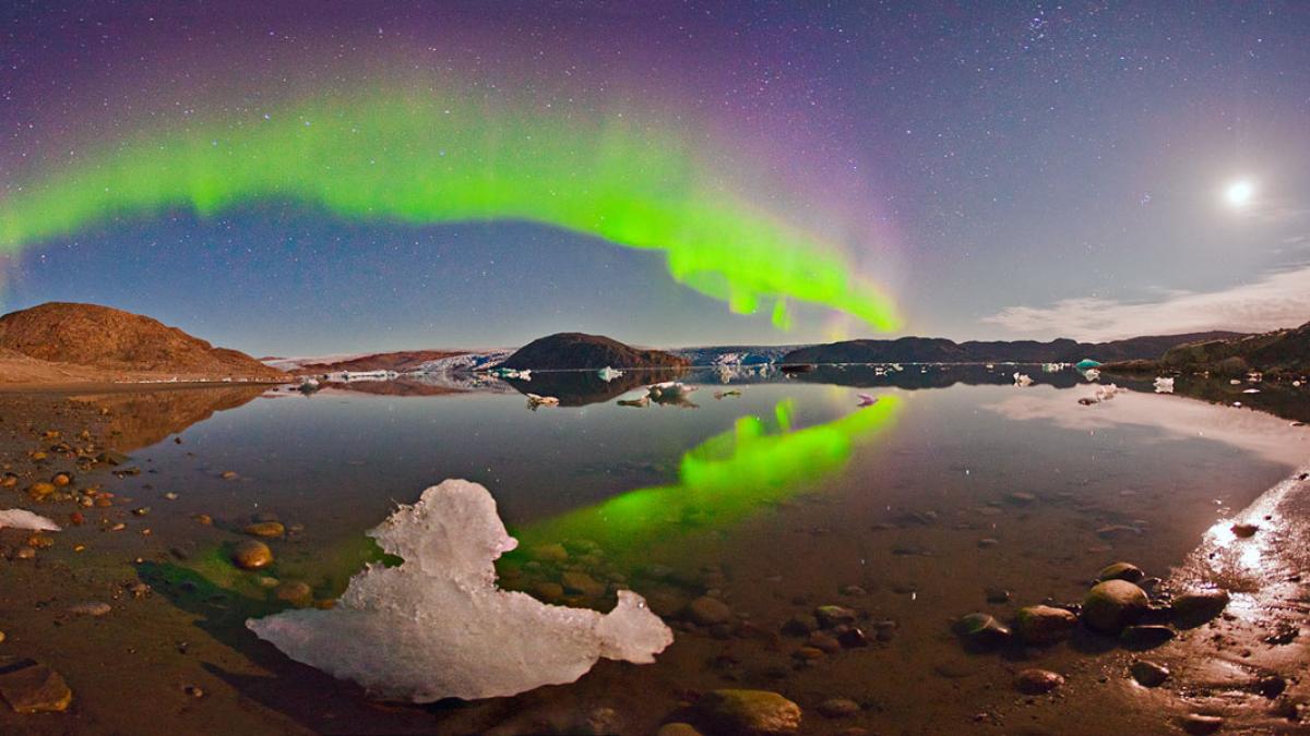 aurora boreala in groenlanda jupiter si carul mare vizibile intr o imagine uluitoare