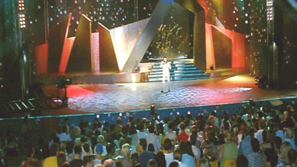 a inceput festivalul national de muzica usoara mamaia 2011