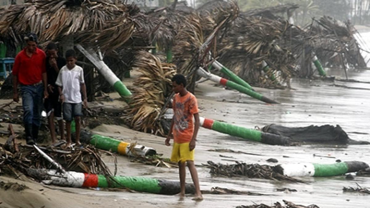 coasta de est a sua in alerta maxima din cauza apropierii uraganului irene