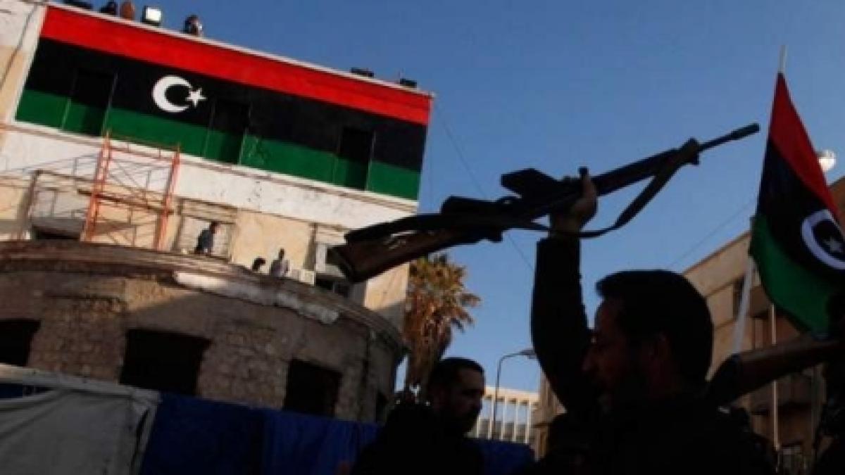 rebelii libieni anunta ca si au transferat guvernul la tripoli