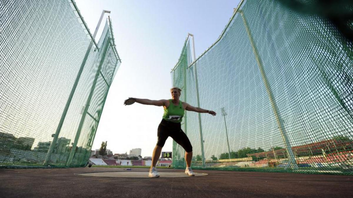 cm de atletism nicoleta grasu s a calificat in finala la aruncarea discului