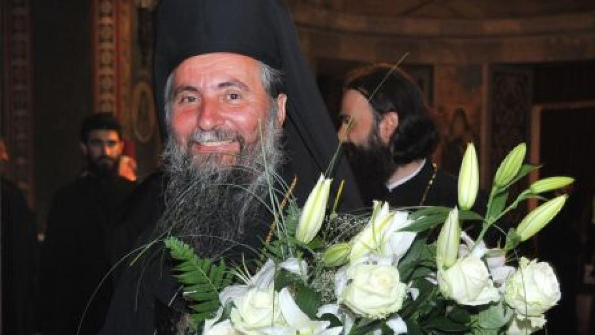 mitropolitul olteniei declara razboi restaurantelor din zona resedintei sale