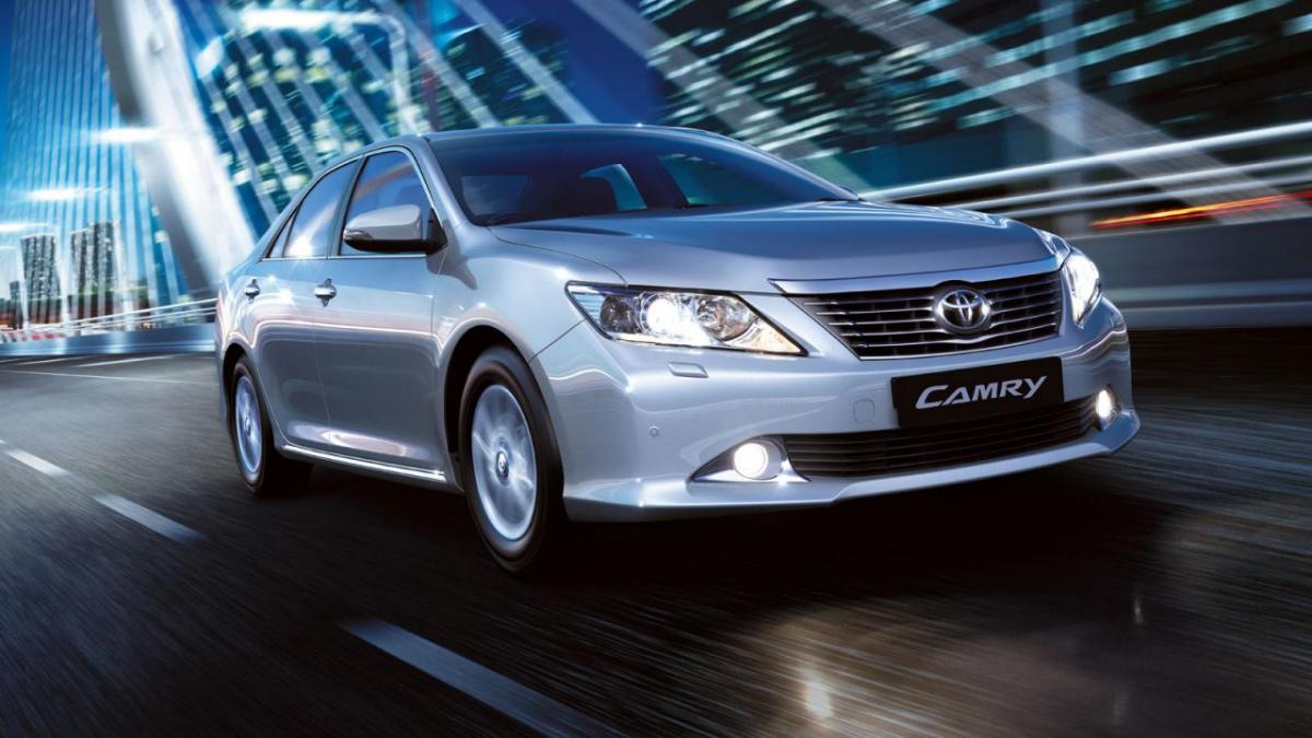 toyota camry modelul global in primele imagini oficiale