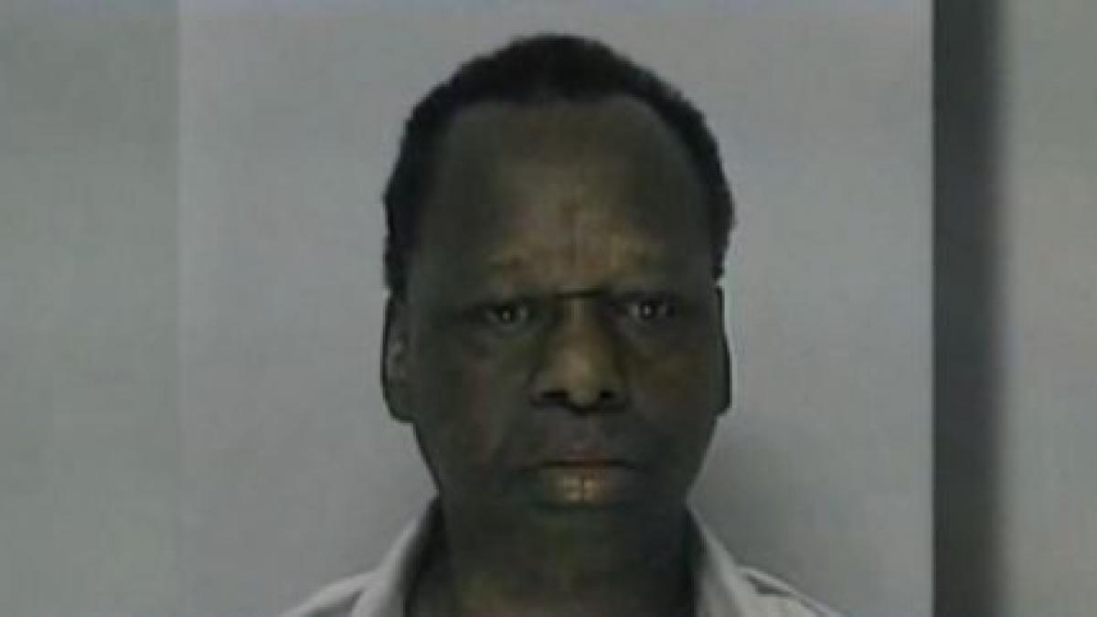 unchiul lui obama arestat pentru ca a fost prins beat la volan desi sta ilegal in sua a vrut sa