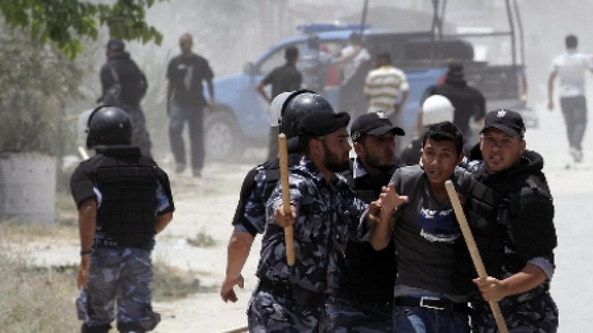 baconschi avem planuri de evacuare pentru 15 000 de romani din siria