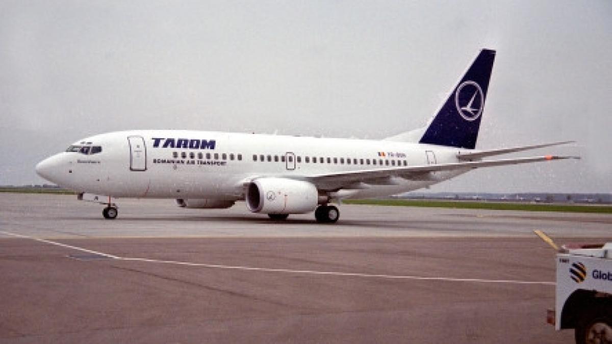 defectiuni tehnice la un avion tarom mai multi romani blocati pe aeroportul din barcelona