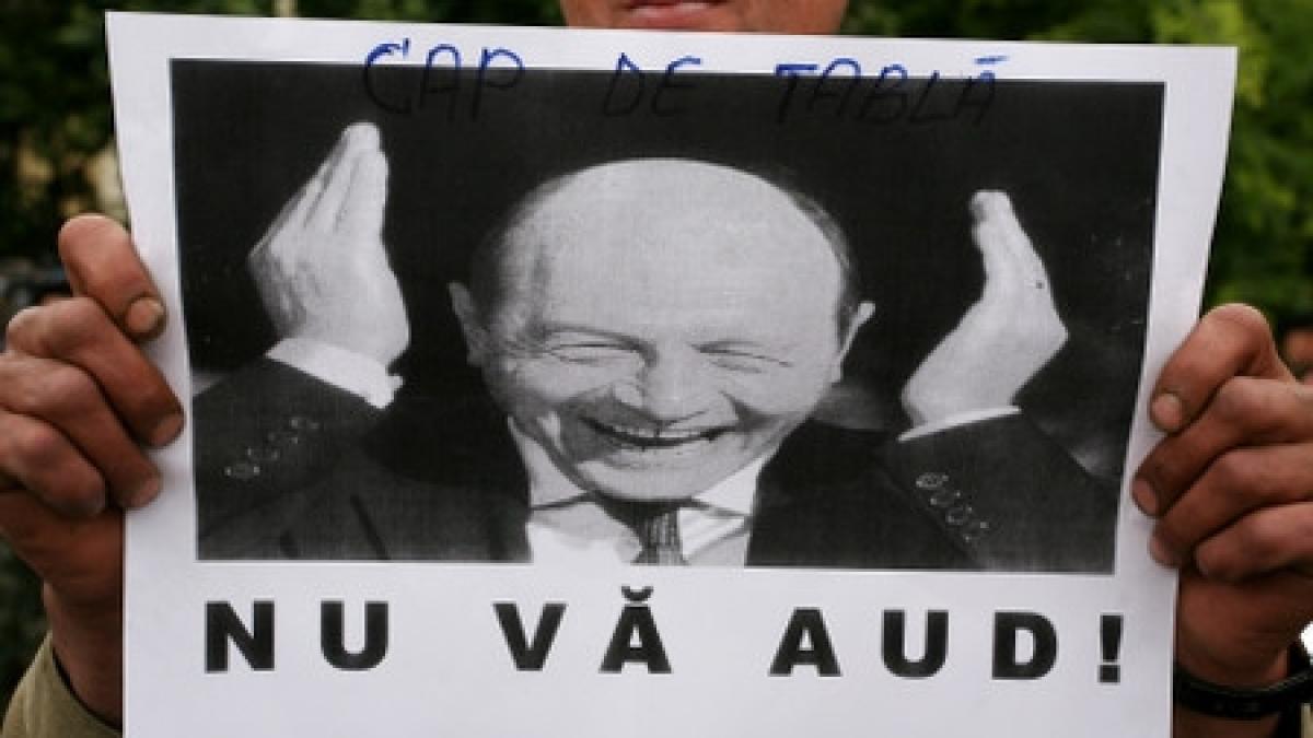 nu va fie frica ca basescu pica peste 150 de revolutionari au protestat in timisoara