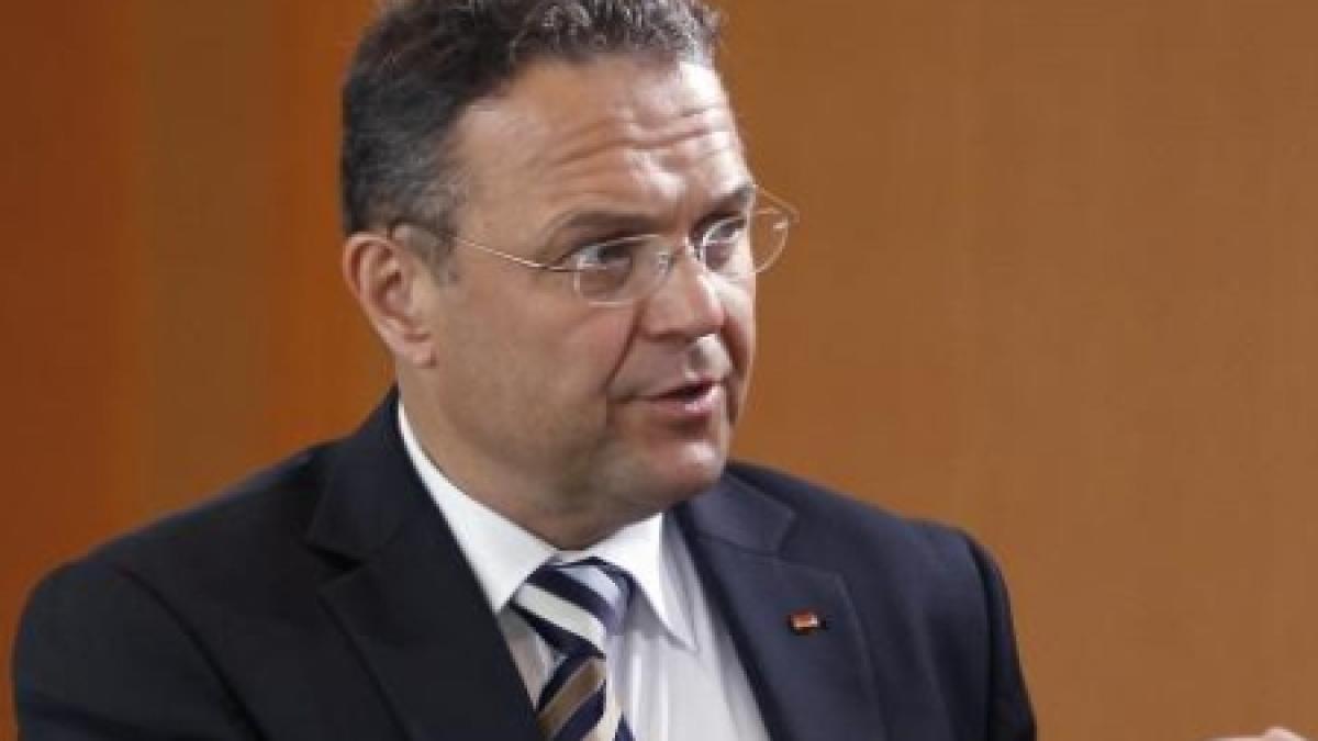 ministrul german de interne germania ar adaposti peste 1 000 de teroristi islamisti