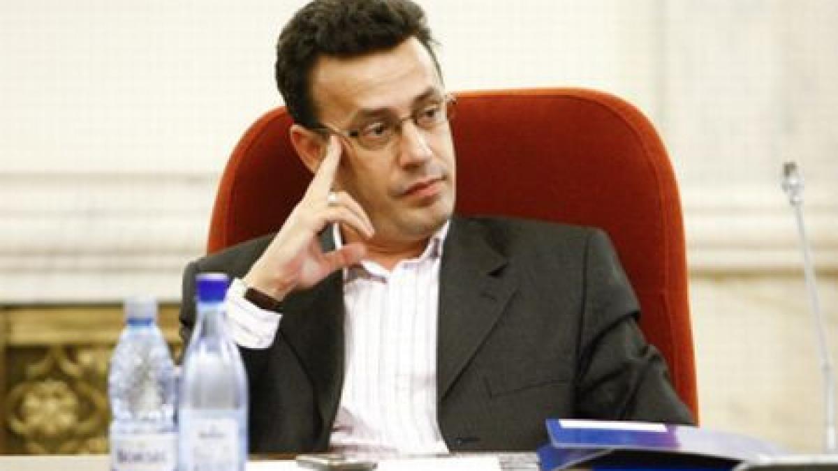 ciutacu despre hackerul care i a spart conturile de internet era viteaz vroia sa ma compromita