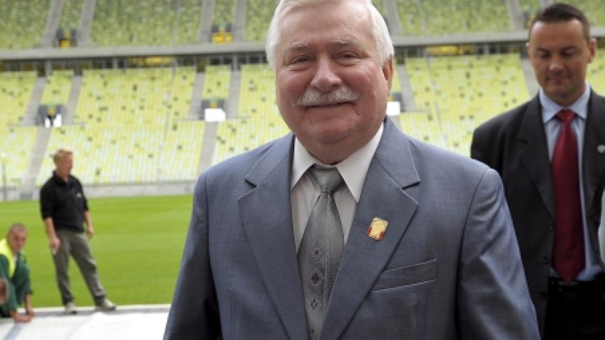 lech walesa refuza o inalta distinctie lituaniana sunt preocupat de minoritatea poloneza din