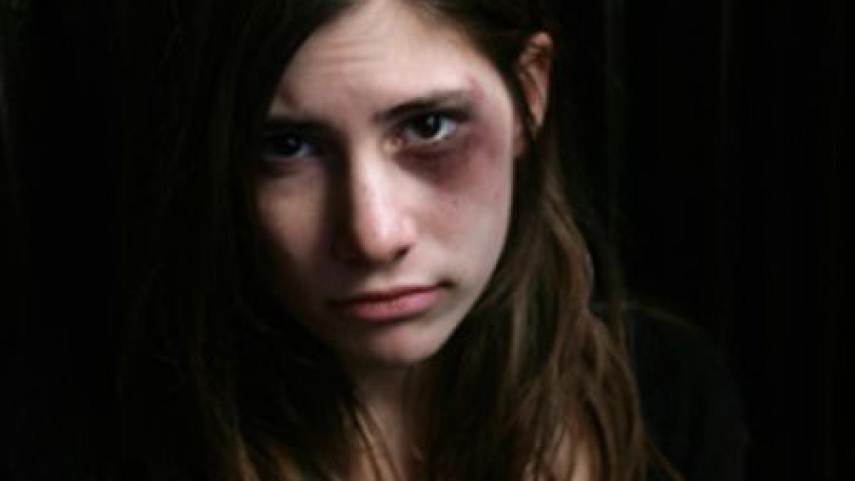 peste 620 de minori romani au fost abuzati sexual in 2010