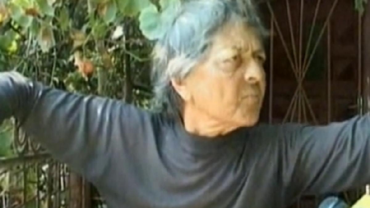 o batrana de 80 de ani din dambovita reclama la politie tot ce nu i convine