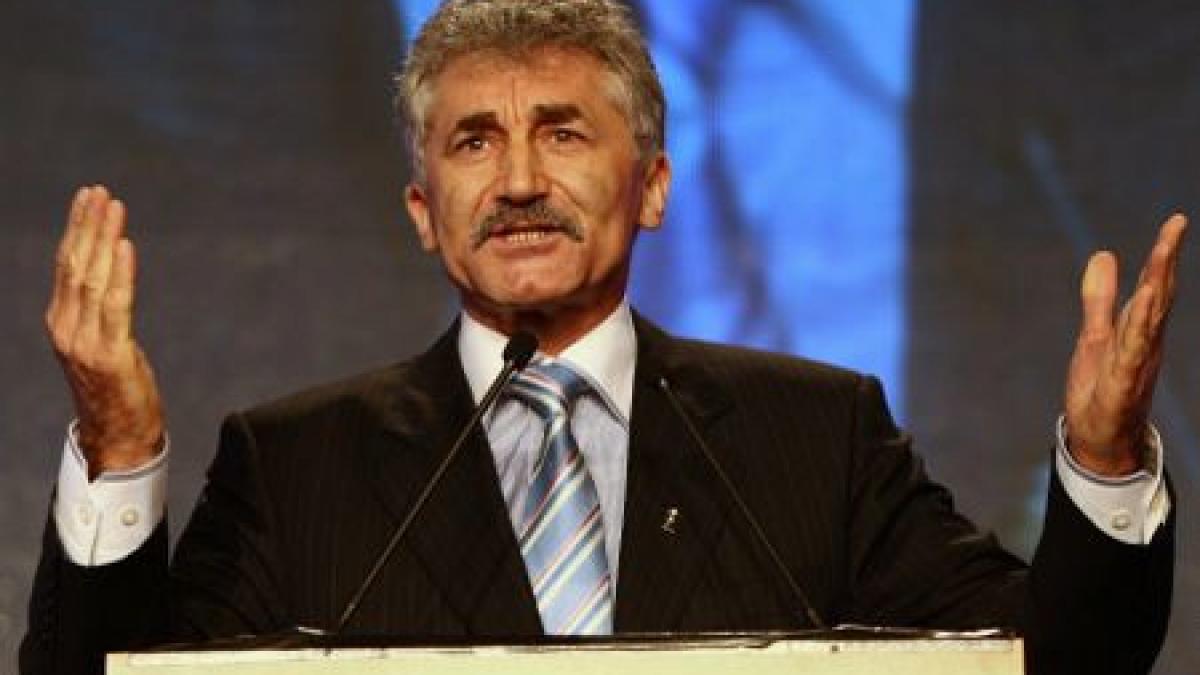 oltean alegerile comasate vor avea loc in noiembrie 2012 indiferent daca opozitia este sau nu de